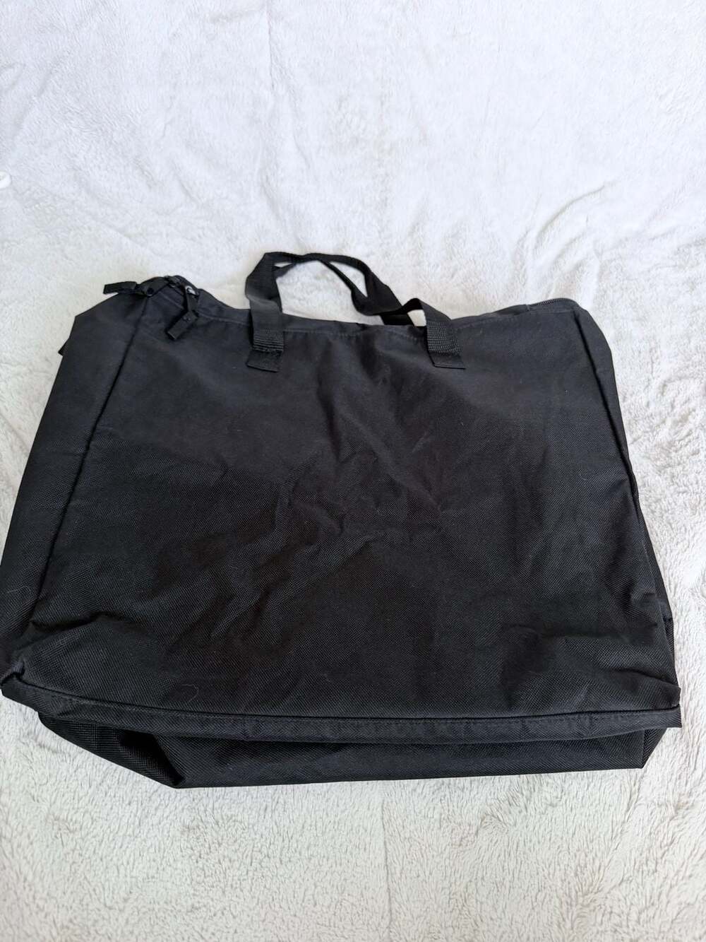 Thirty-One Gifts Black Polyester Zippered Utility Tote Bag